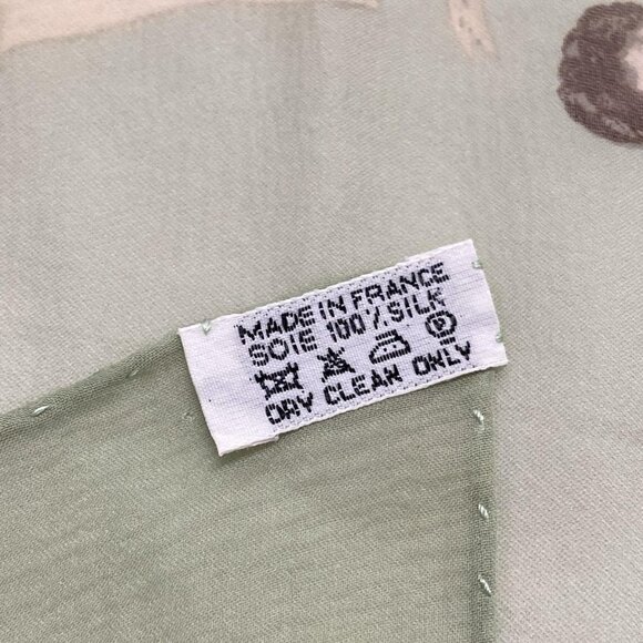Auth HERMES Carre 90 - Light Green Cream Multi Scarf - Picture 5 of 7